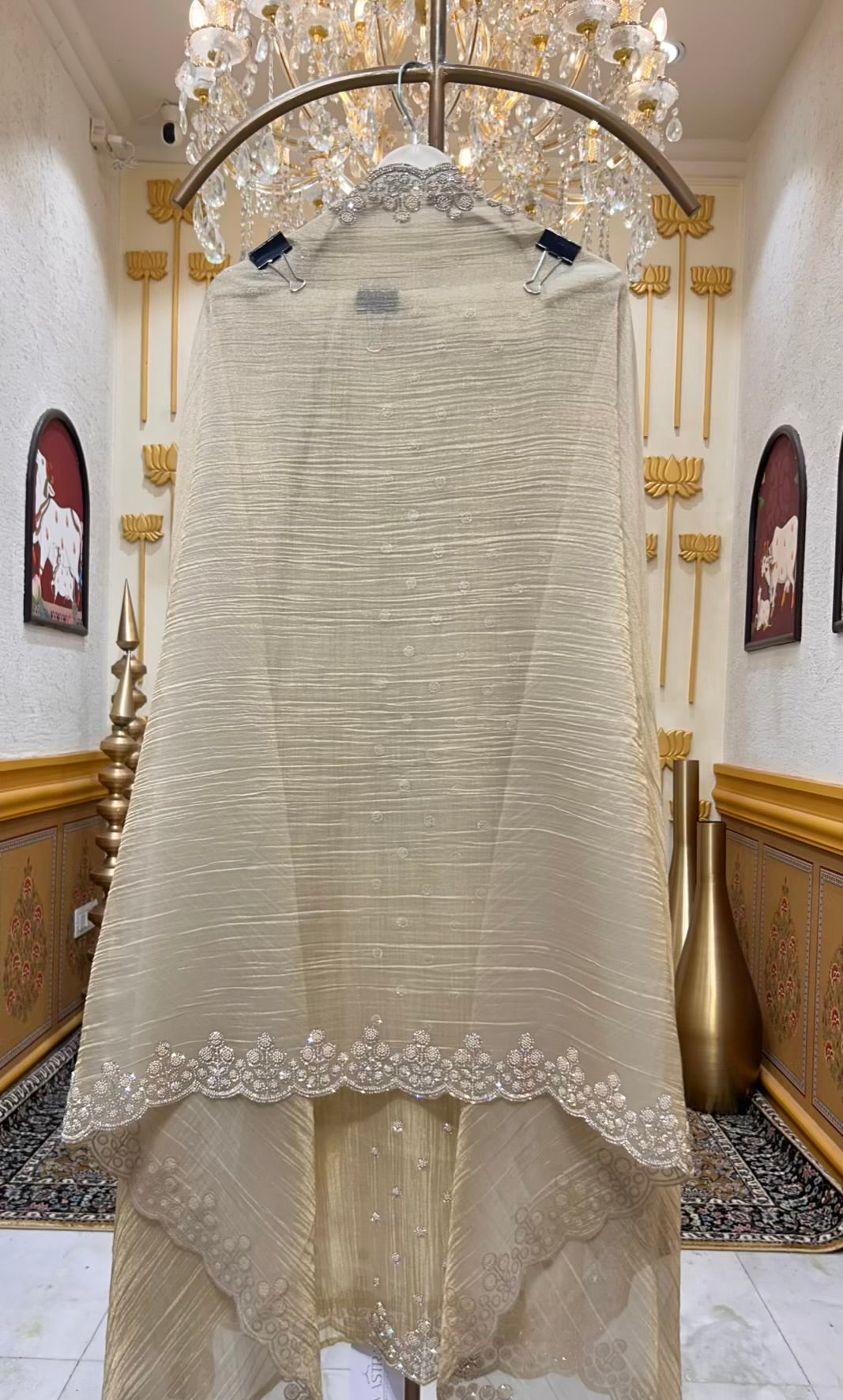 Mehrvani Moti Veil Suit (Ivory)