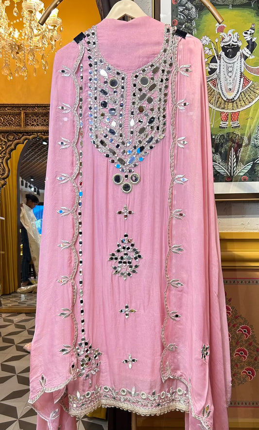 Chamakte Naqsh Suit (Pink)