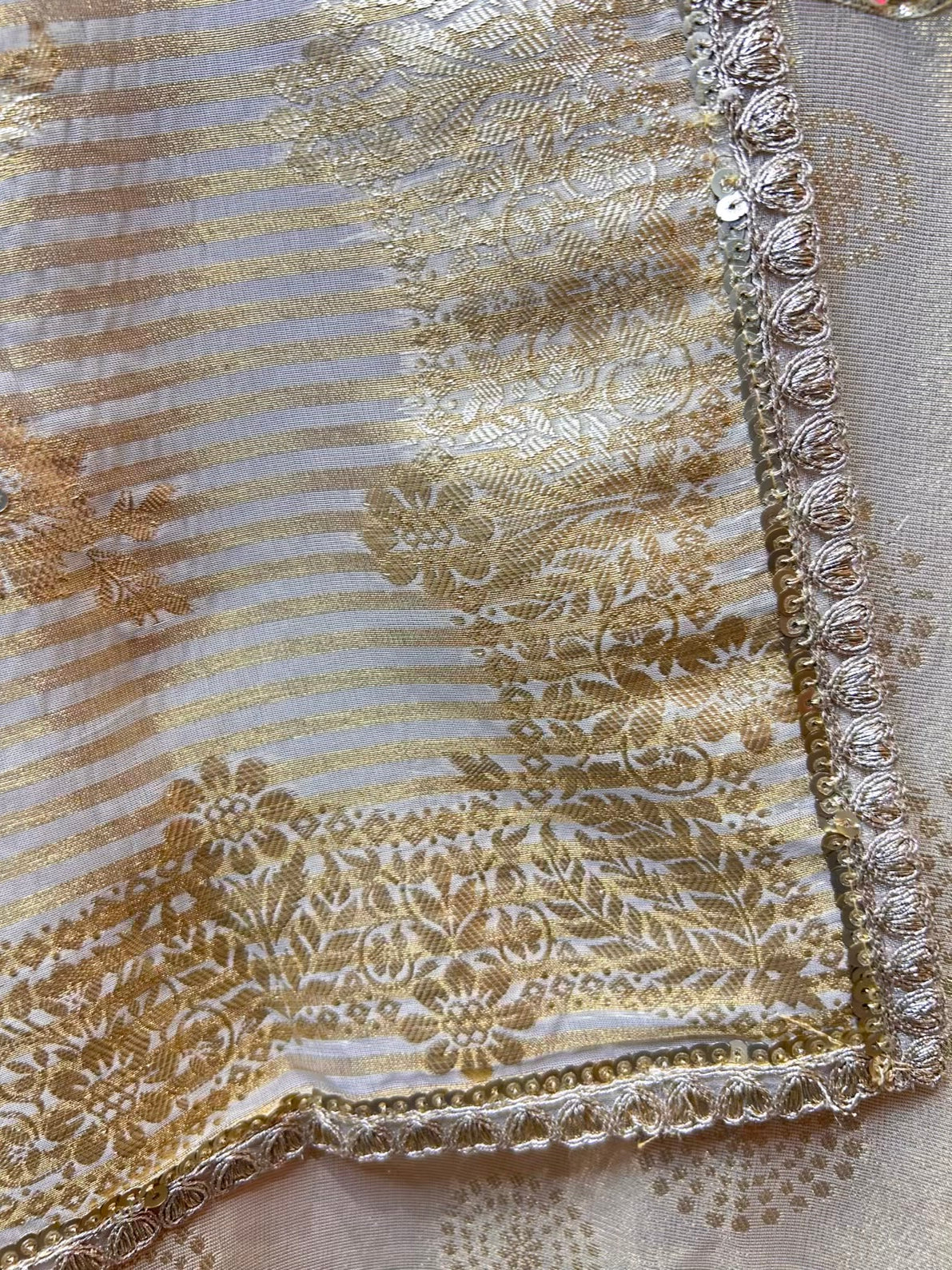 Zarfeen Banarasi Suit