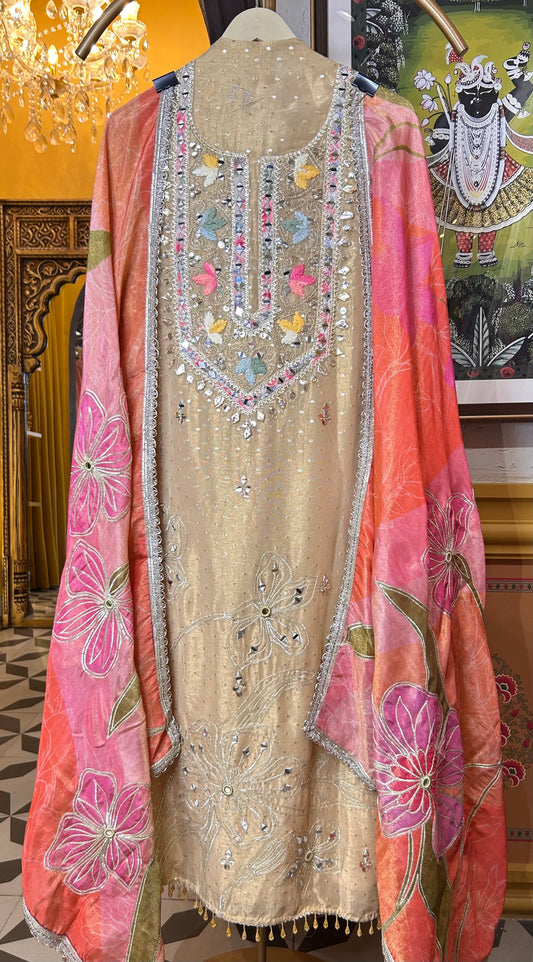 Zar-e-Khaas (Ivory)