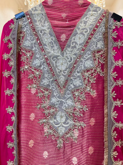 Mirzaara Kinari Taj Suit (Pink)