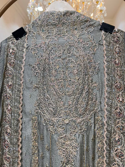 Ishmira Zari Flow Suit (Pista Green)