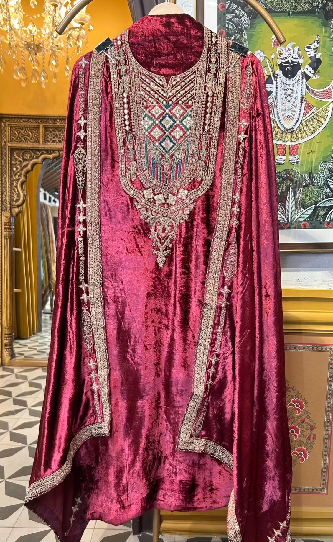 Naaz-é-Velvet Suit (Maroon)