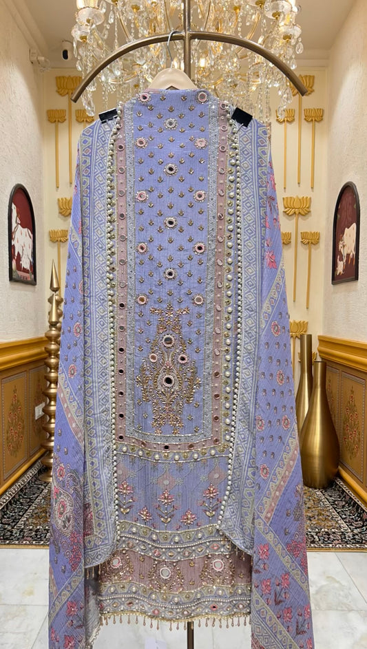 Afsheen Crush Riwayat Suit