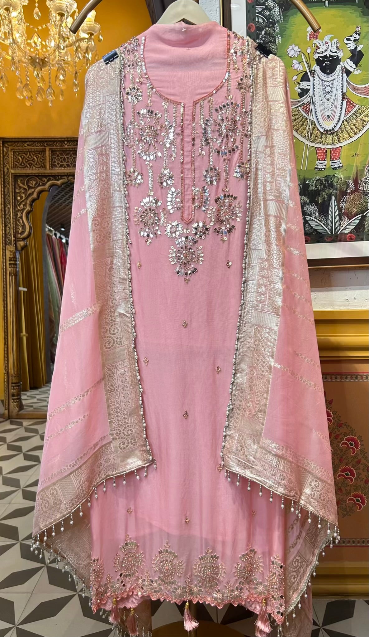Zareen-é-Banaras Suit (Pink)
