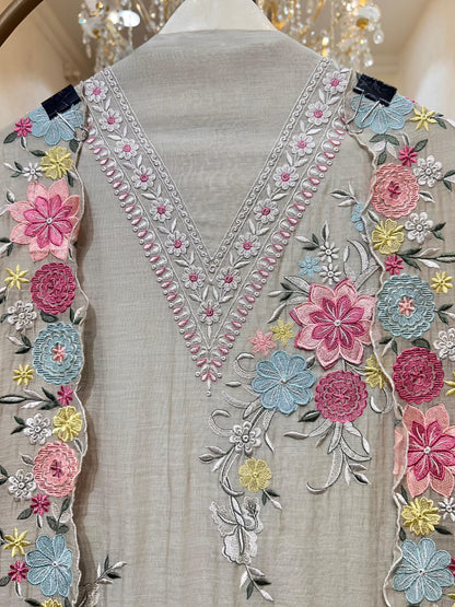 Nazneen Mul Naqsh Suit (Beige)