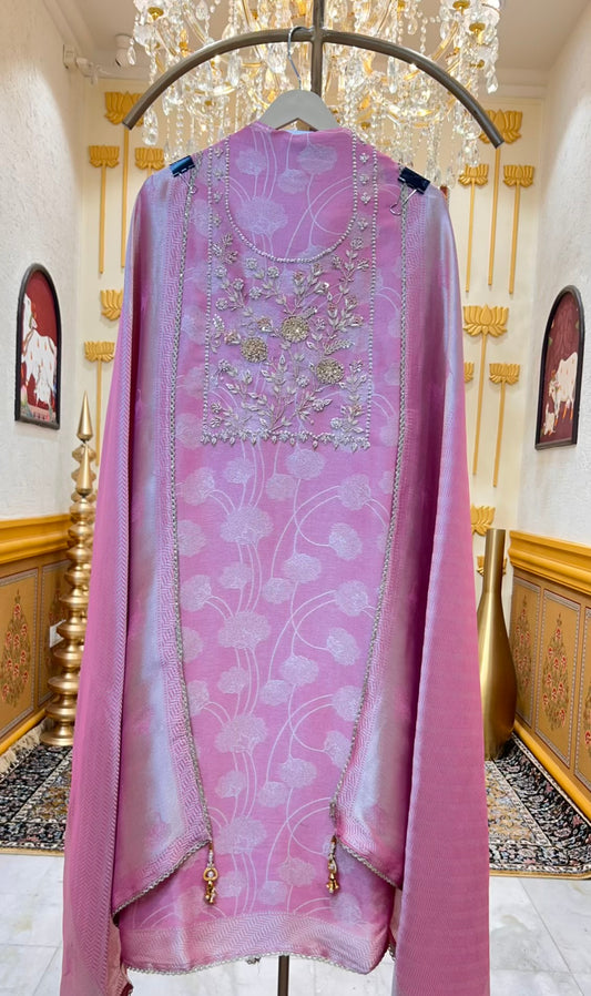 Zareesha Banarasi Noor Suit (Pink)