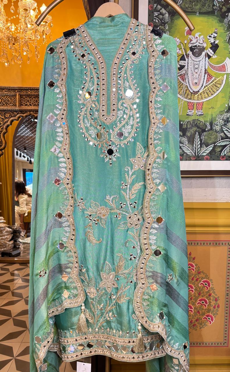 Noor-e-Aaina (Green)