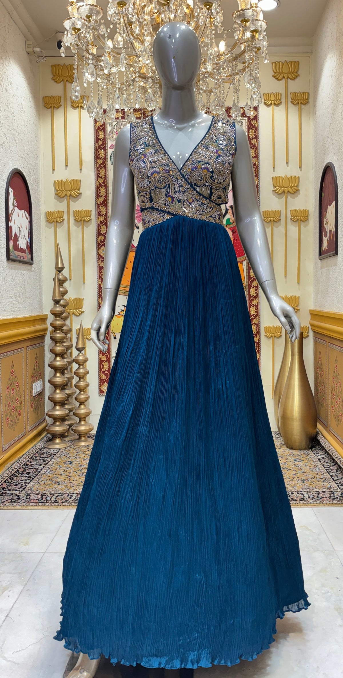 Veloura Éclat Gown