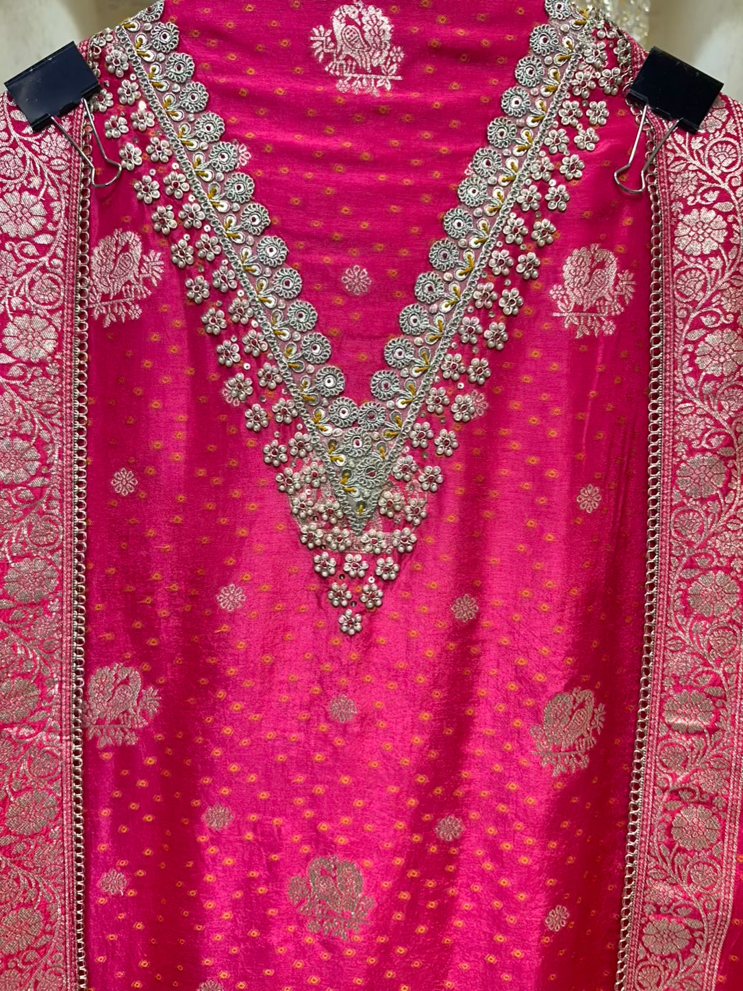 Afsara Banarasi Taj Suit (Magenta)