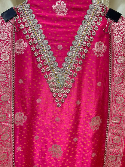 Afsara Banarasi Taj Suit (Magenta)