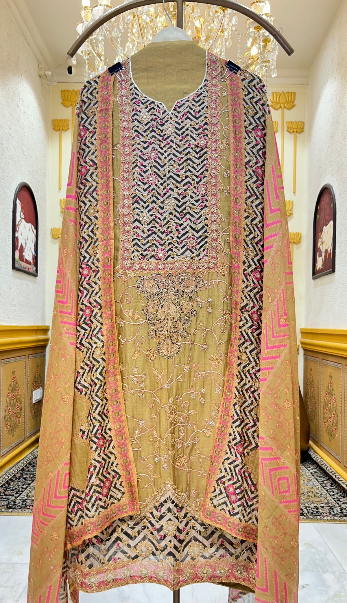 Eshvarya Mul Chanderi Suit