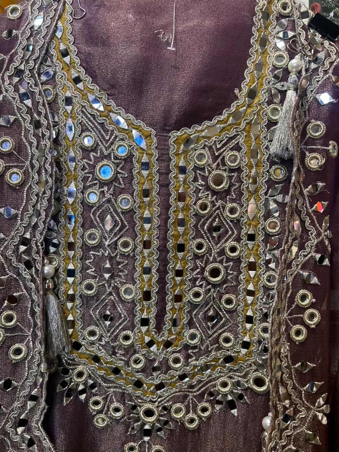 Raina-é-Noor (Lavender)