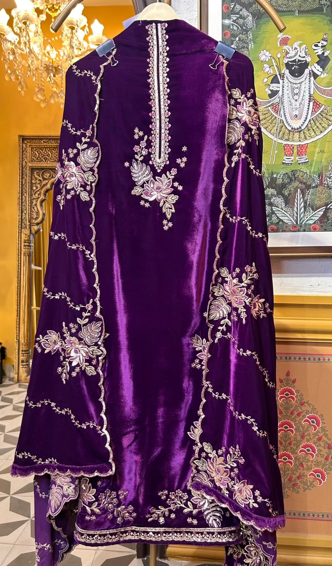 Nayab-é-Velour (Purple)