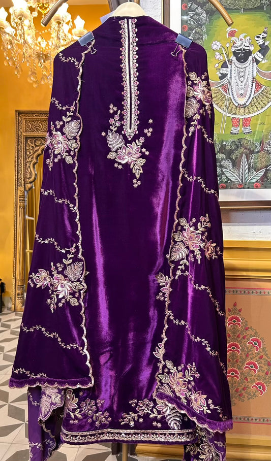 Nayab-é-Velour (Purple)