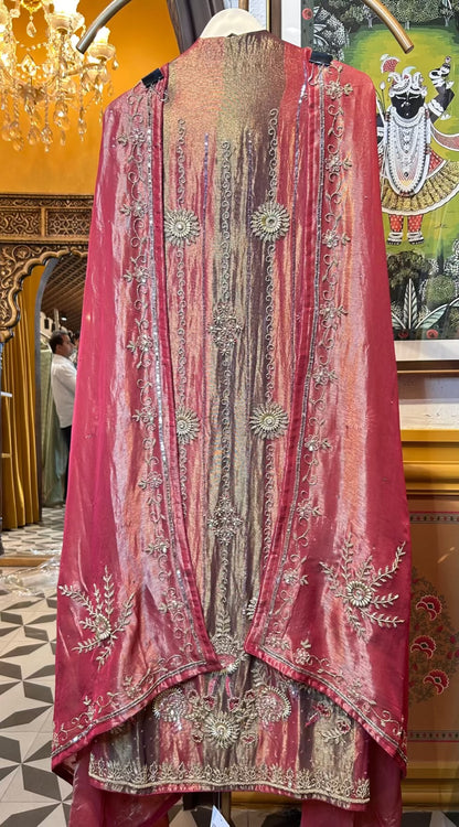 Ruhaniyah Éclat Suit (Red)