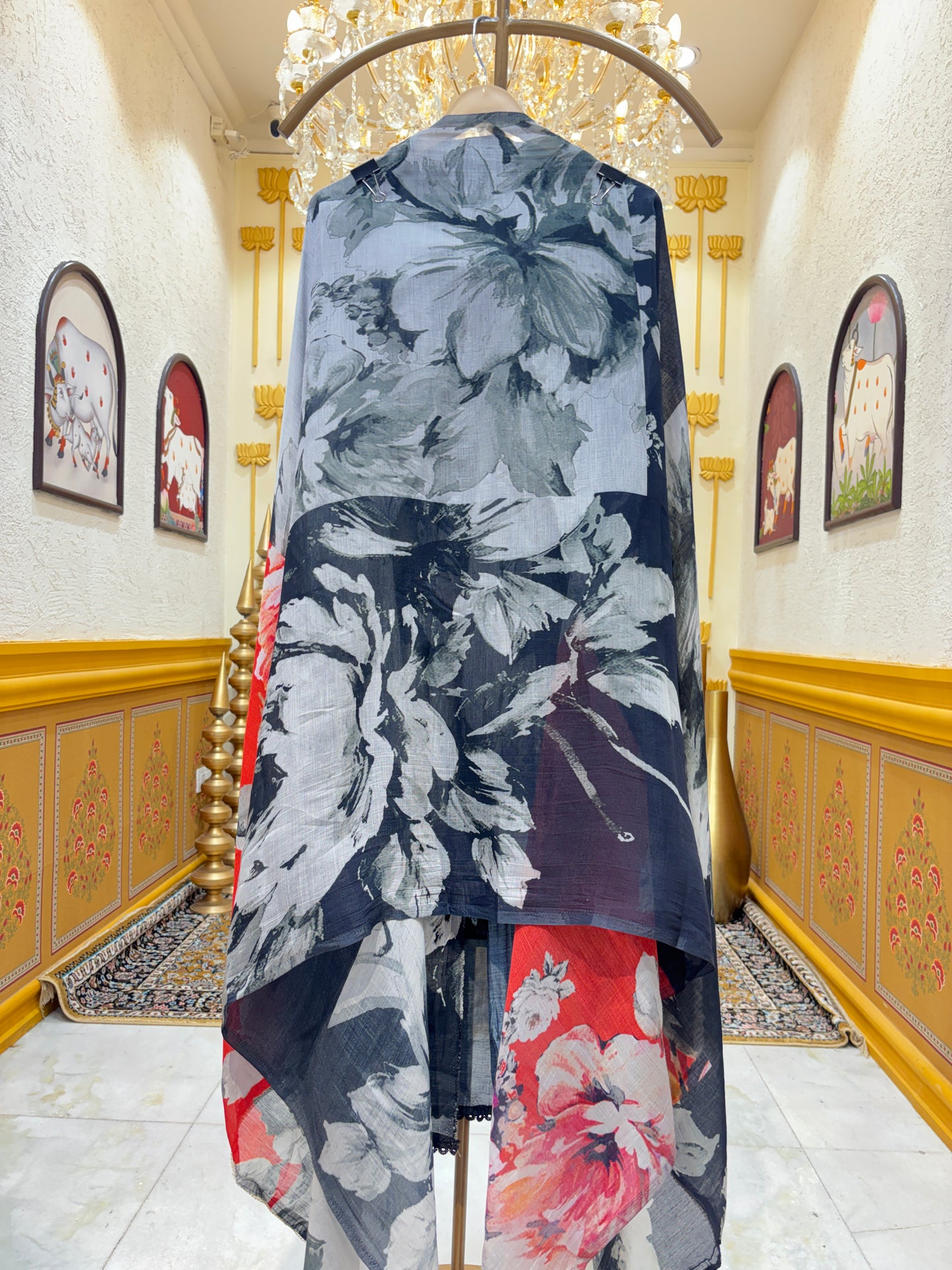 Gulnaaz Printed Muslin Suit