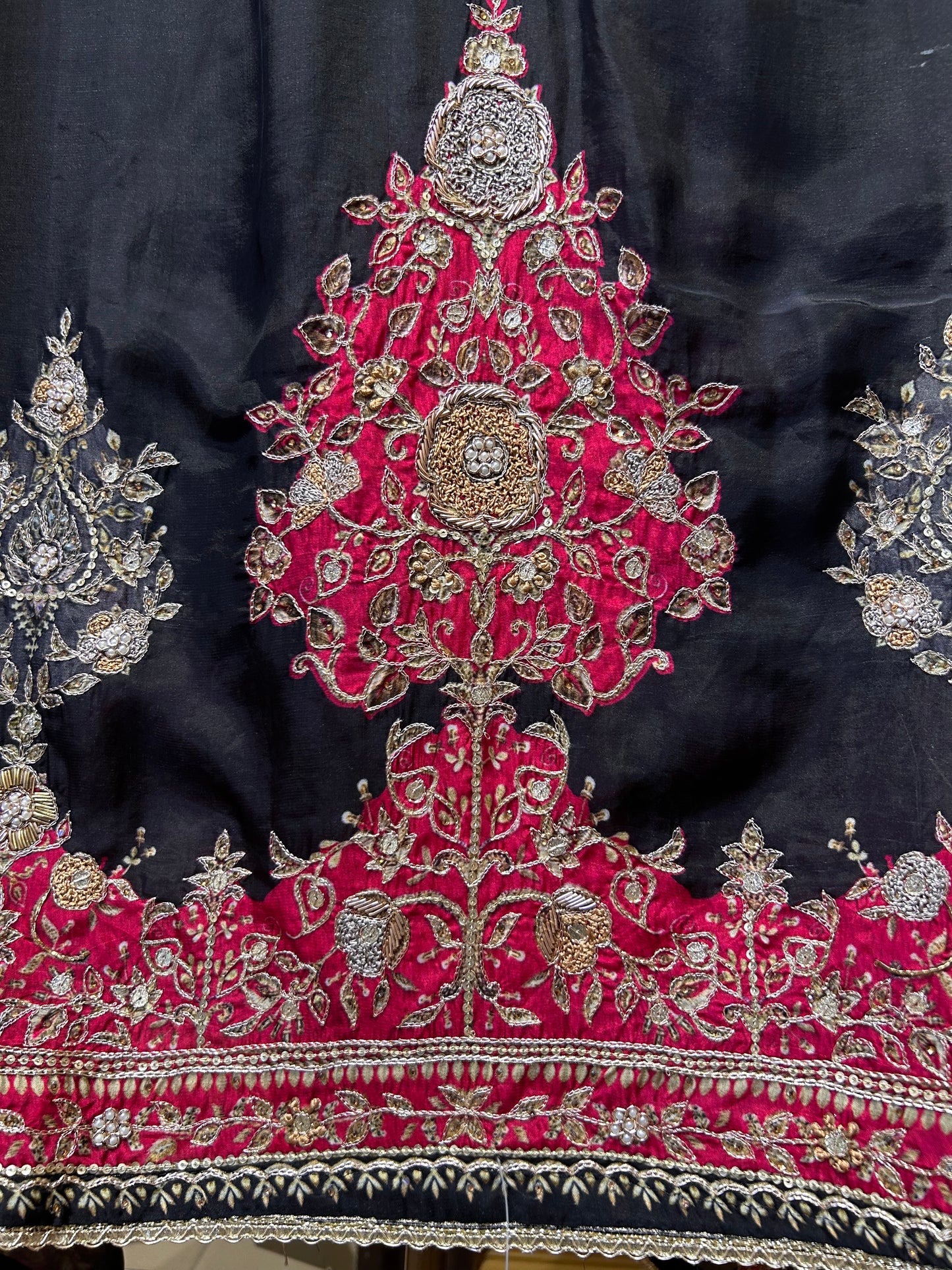 Aurisse Royale Crêpe Suit
