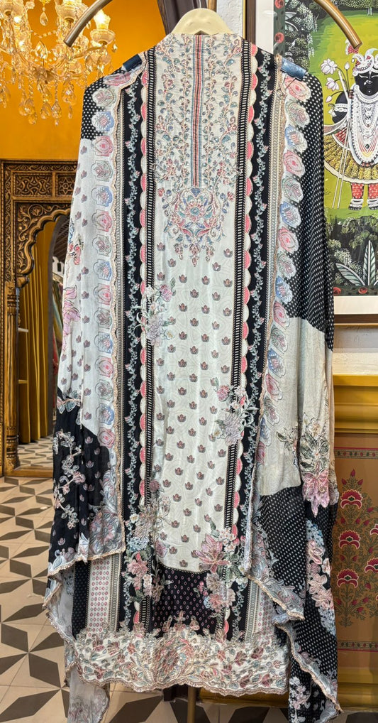 Afsara Crêpe Suit (Black)