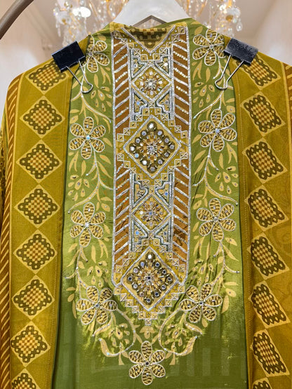 Mehrya Silk Organza Veil Suit (Parrot Green)