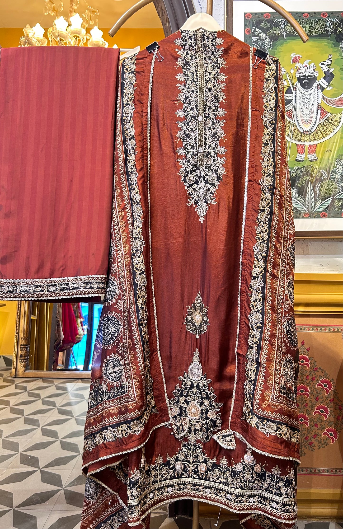 Aurisse Royale Crêpe Suit