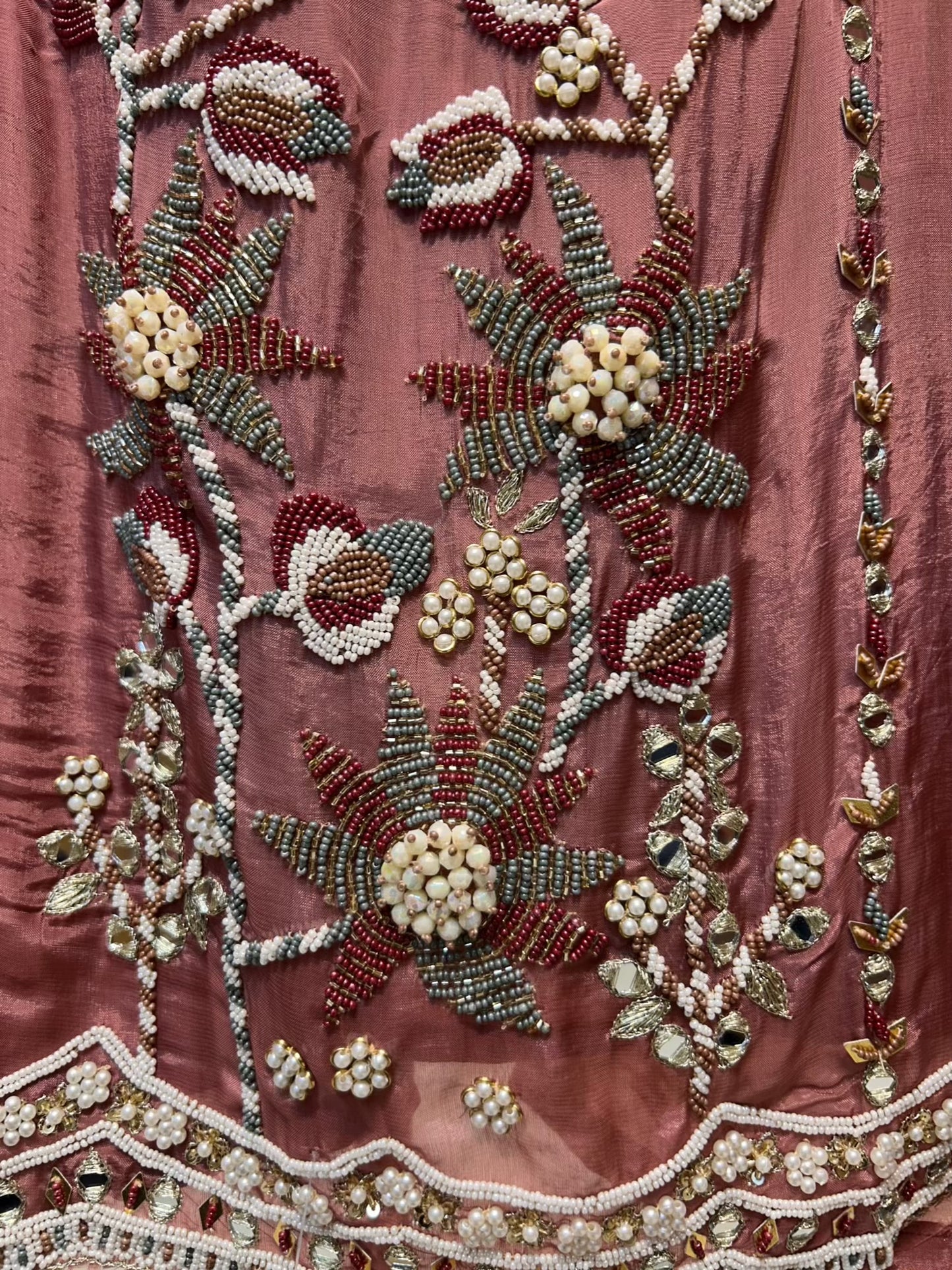 Ameera Naqsh Suit (Mauve)