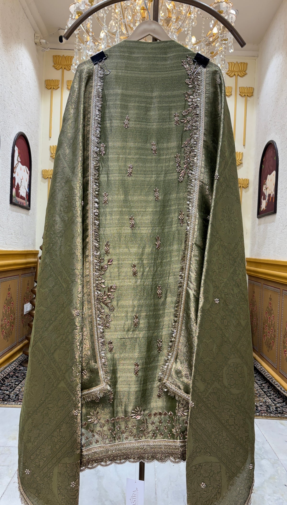 Banarsiya Royale Suit