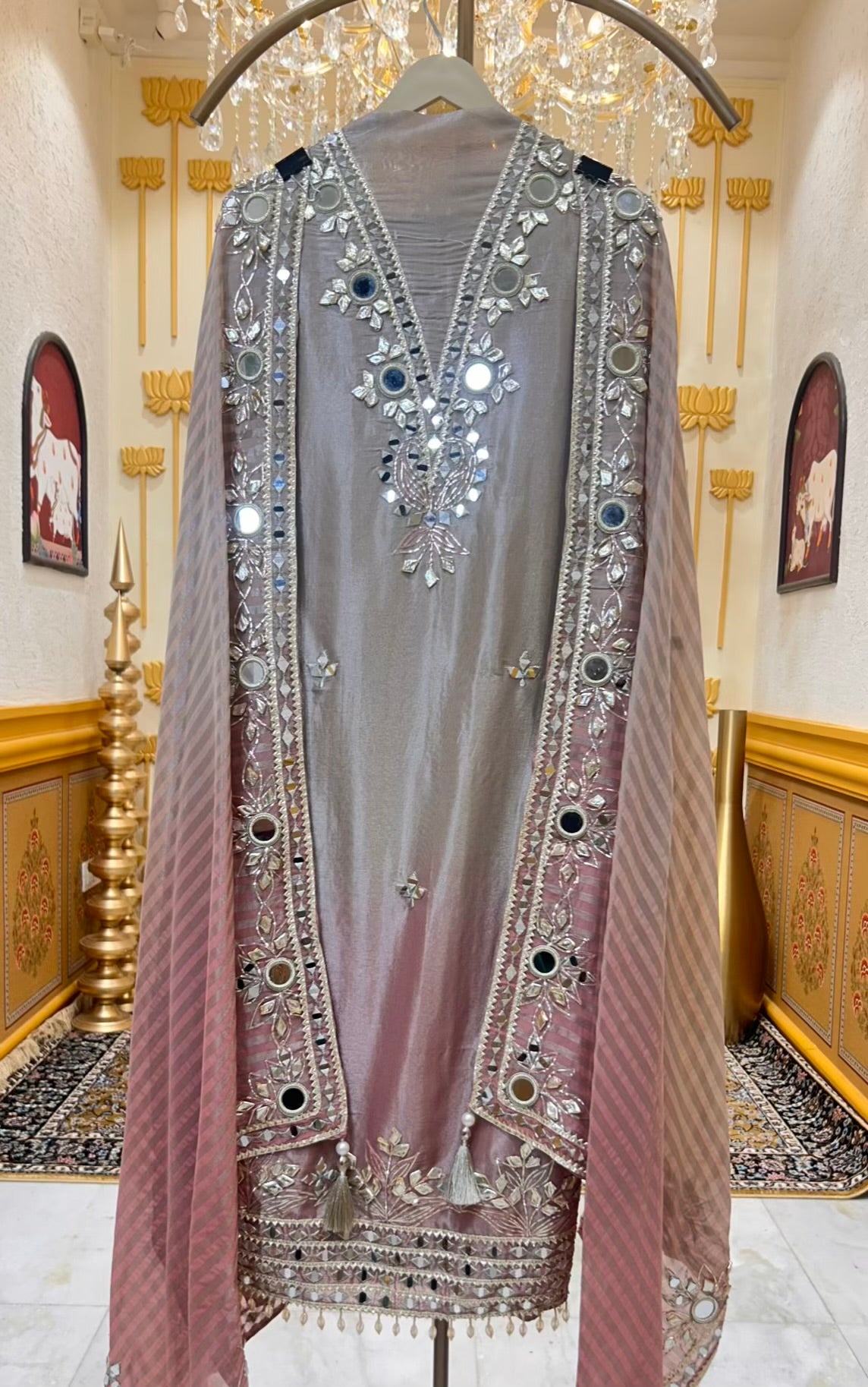 Gulraiza Banarasi Suit (Beige & Grey)