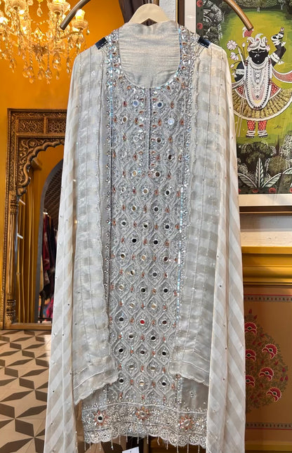 Zarqina CrystalWork Suit (Ivory)