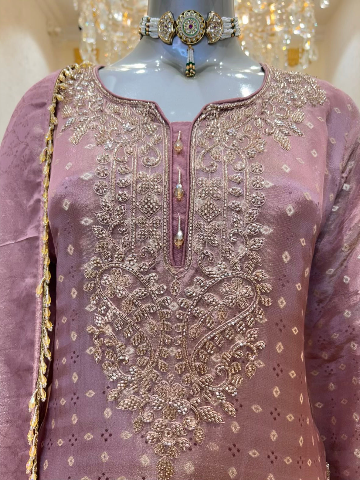 Ruhmehar Pakistani Silk Élan Set (Pink)