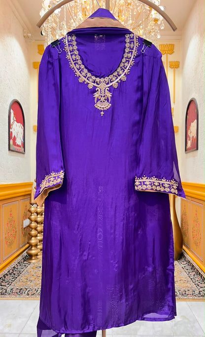 Neelambari Royale Suit