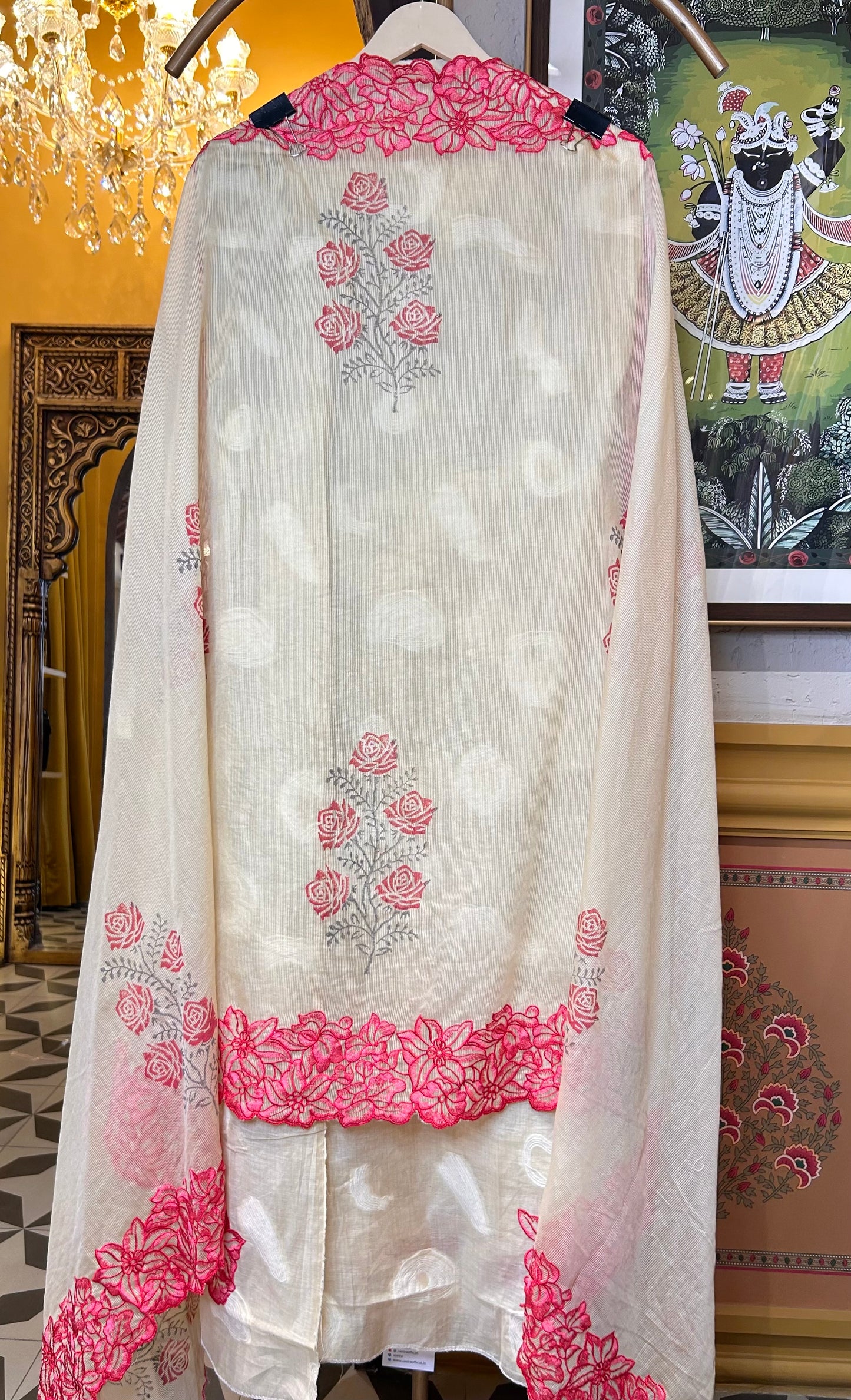 Tisha – Woven Calm Suit