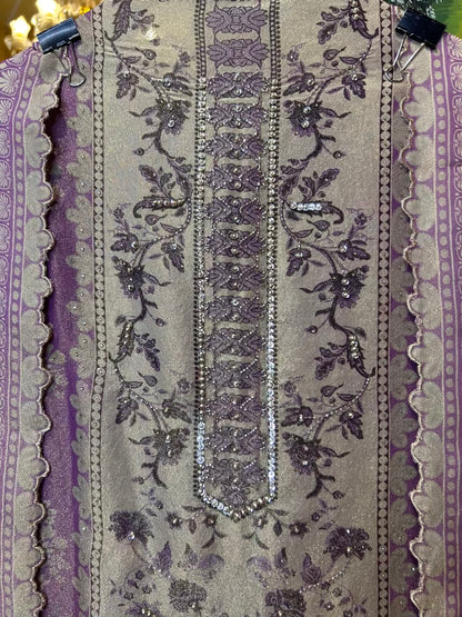 Zyrah-é-Noor Organza Suit