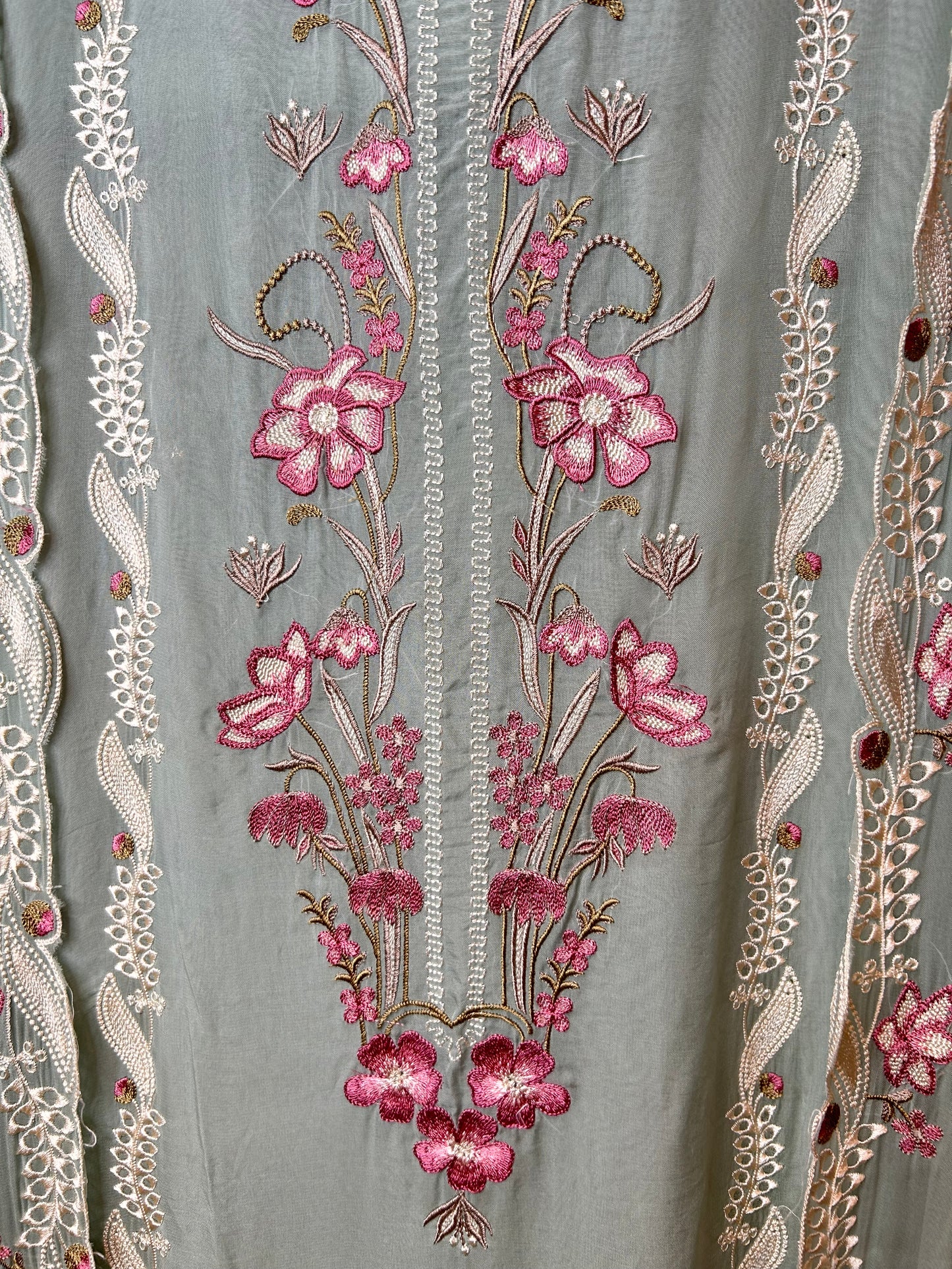 Shabnum Organza Suit (Blue)