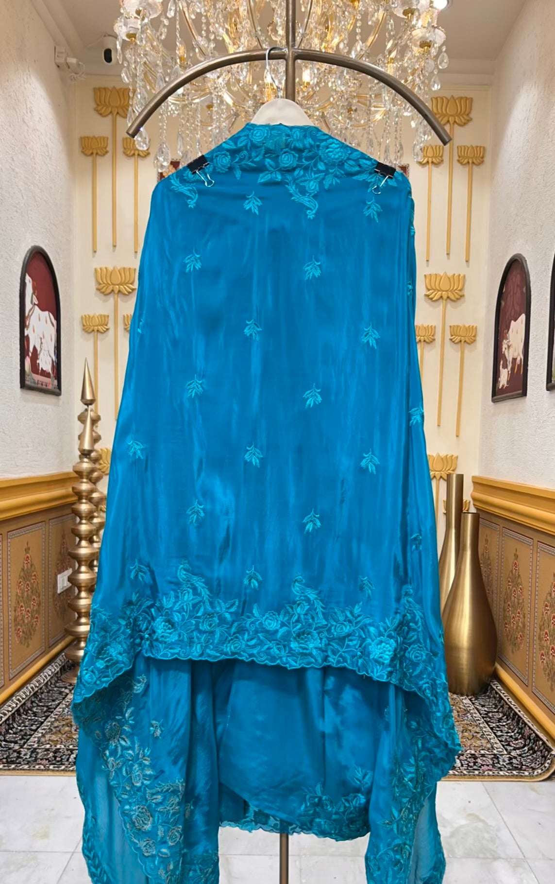 Zehriya Embroiré Suit (Blue)