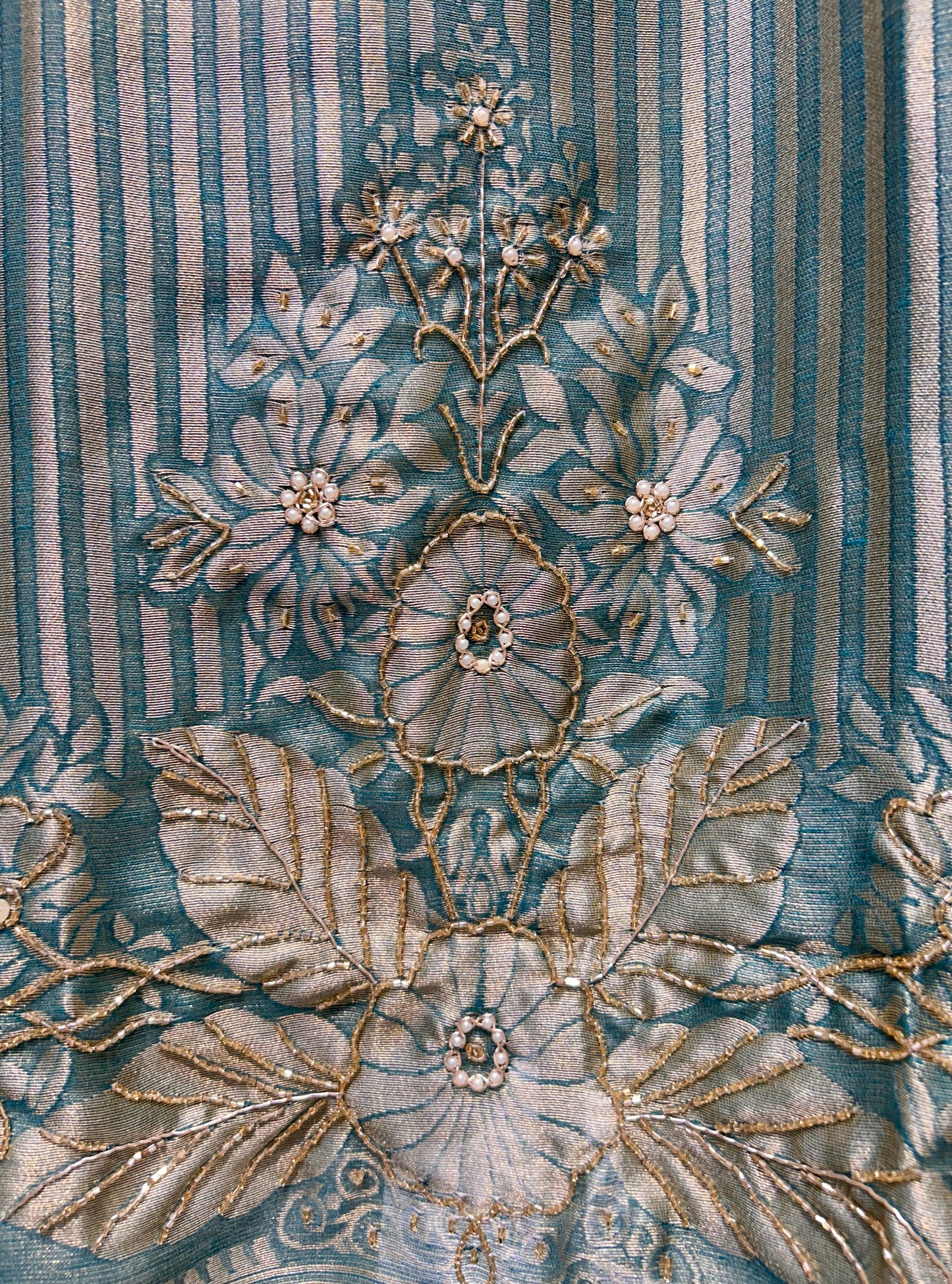 Aarna Banarasi Suit
