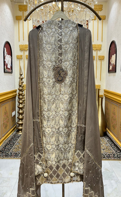 Charuvi Brocade Suit