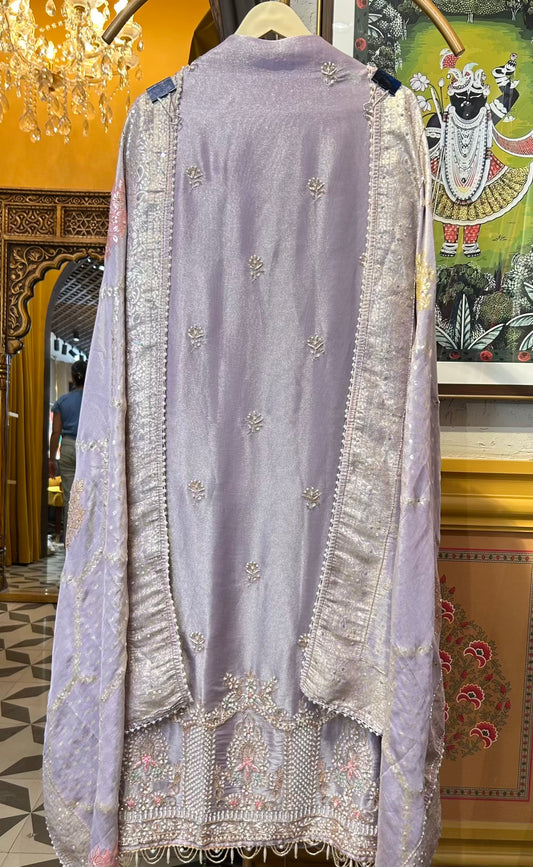 Hayaa-e-Noor (Lavender)
