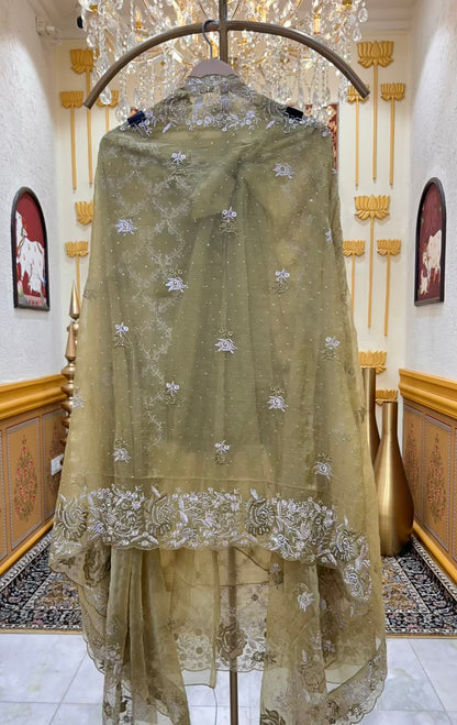 Mehrya Zari Élan Suit (Mehendi Green)