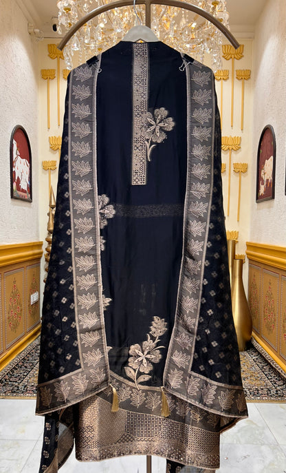 Gauhar Kashi Suit