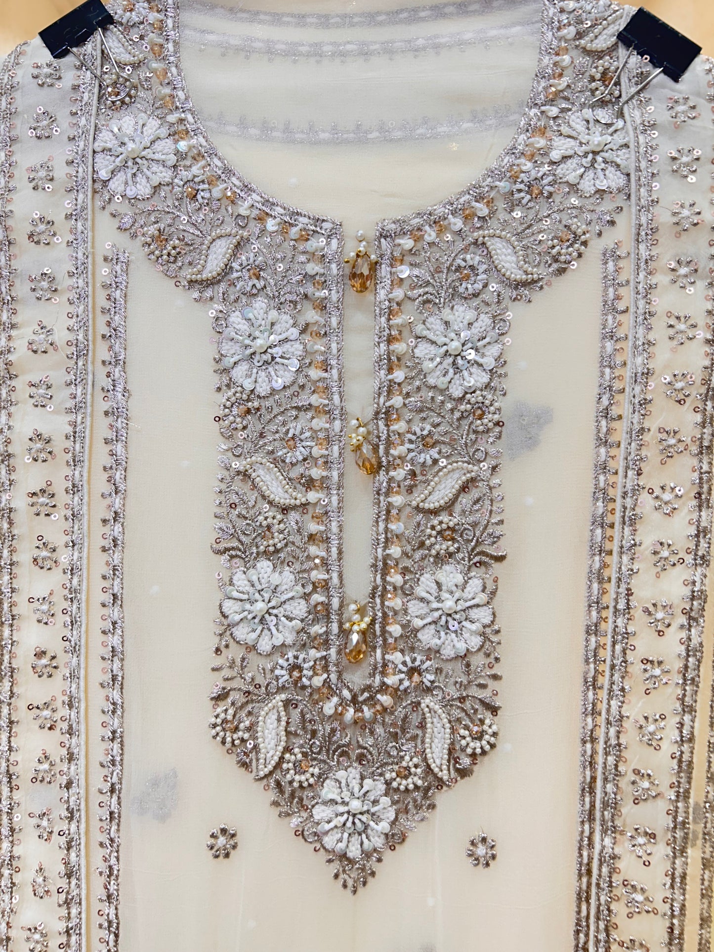 Iraaya Pearl Radiance Suit (Ivory)