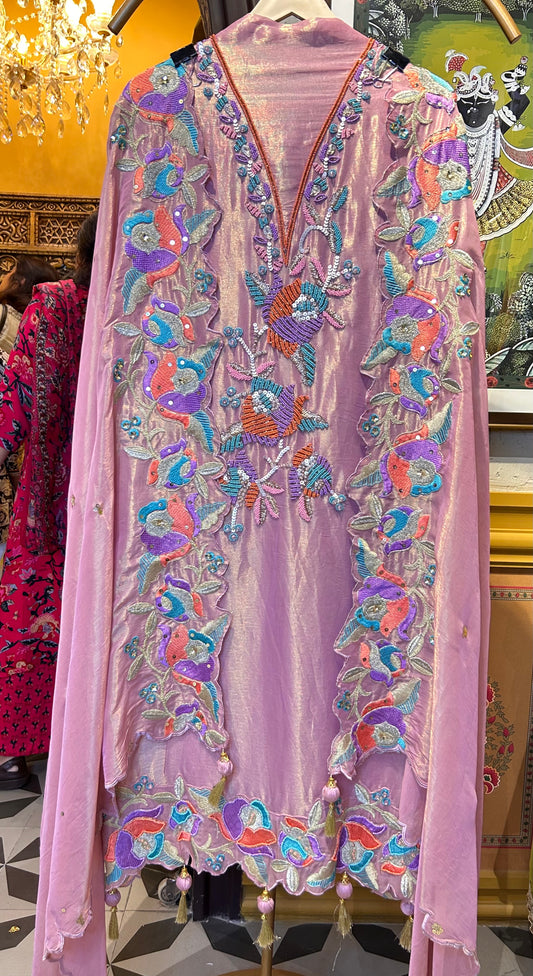 Gul-e-Roshan (Lavender)
