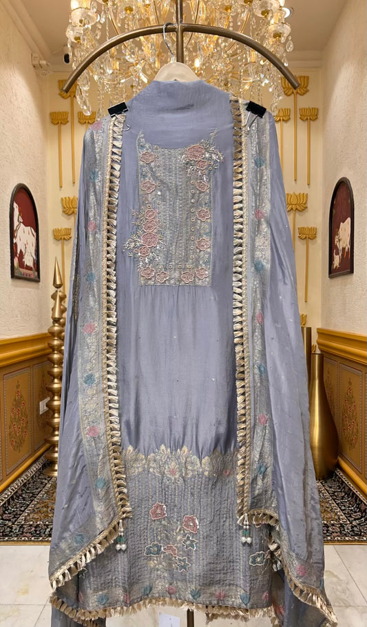 Zarvani Banarasi Heirloom Suit (Silver Grey)