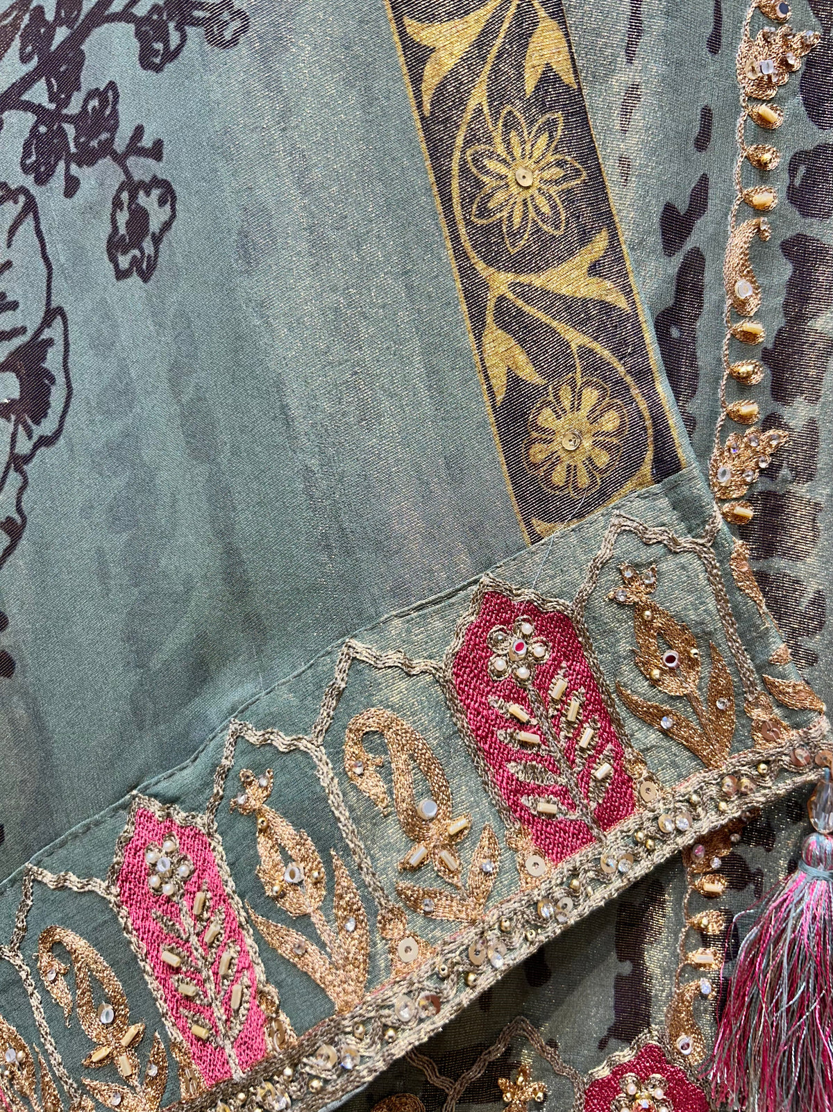 Eshvara Organza Suit