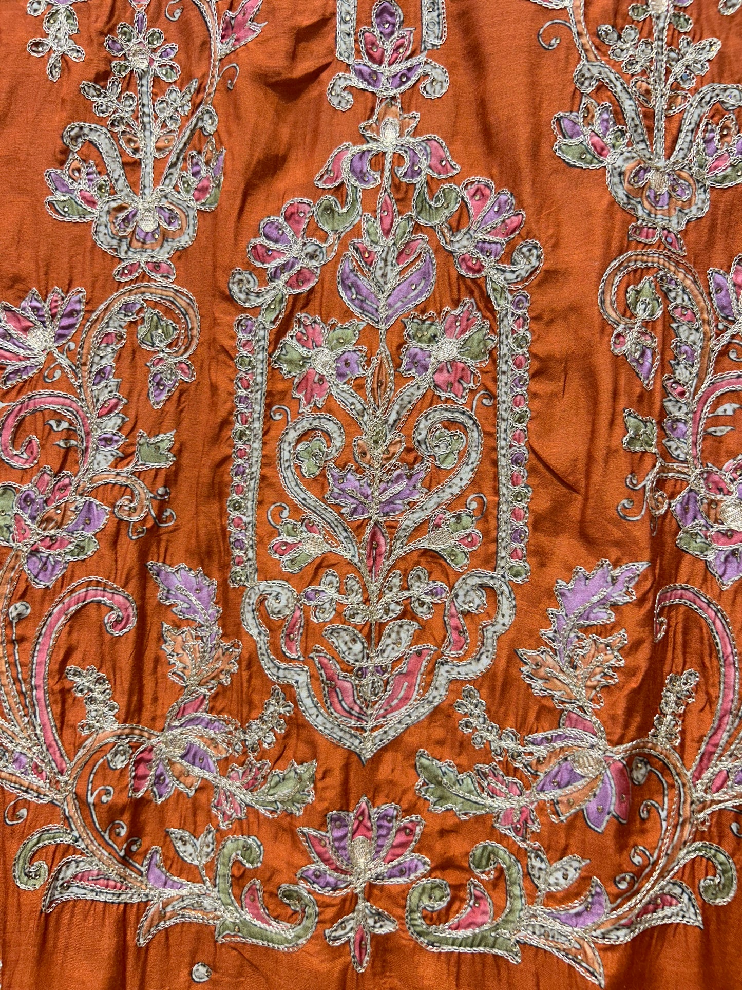 Rayanshi Stone Silk Suit