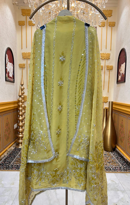 Ruhmeira Adaa Suit (Yellow)