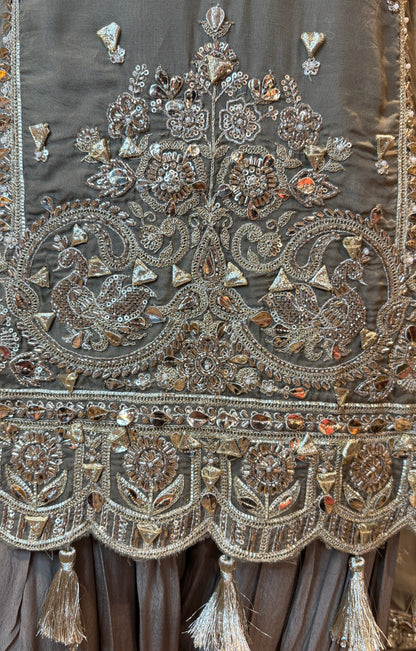 Adaa-e-Khaas Farshi Suit