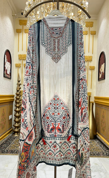 Abeerika Crepe Suit