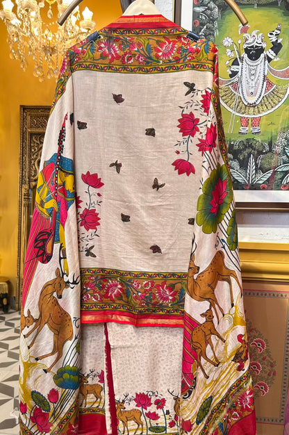 Ameera-é-Maheshwari Suit