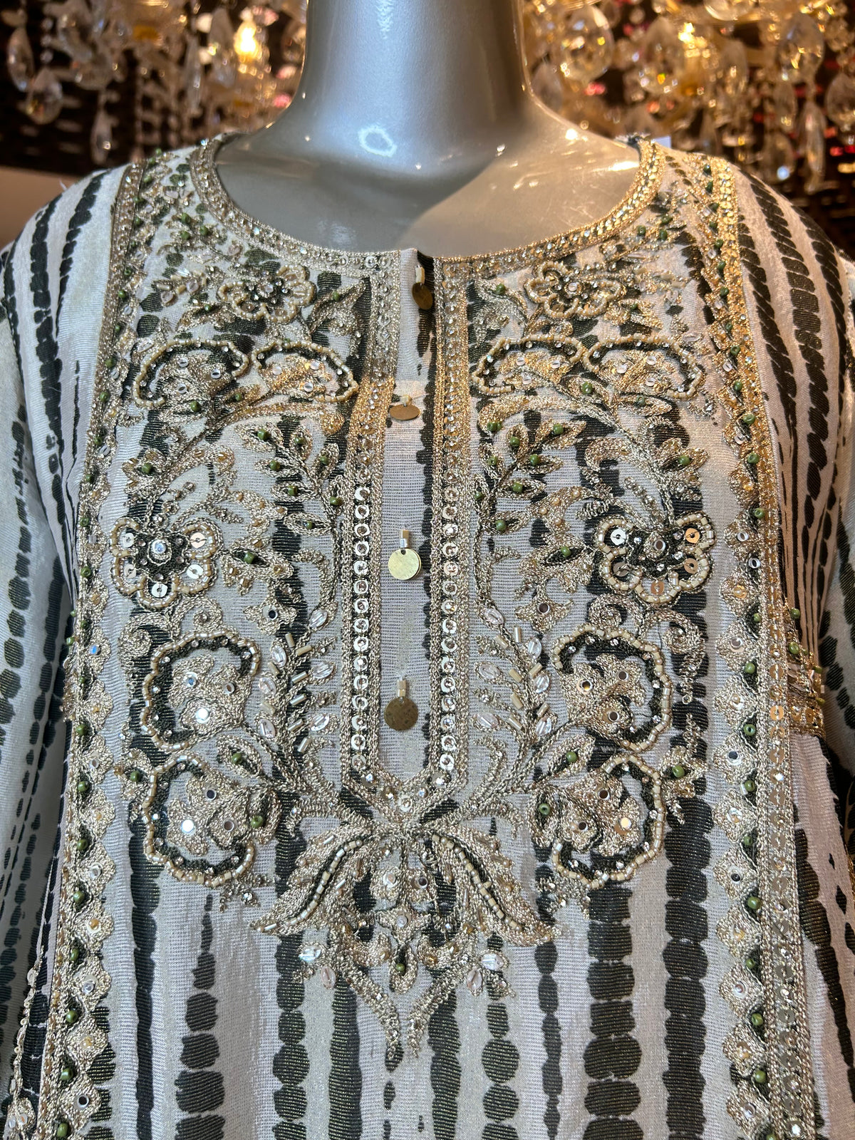 Aabrooza Farshi Anarkali Set